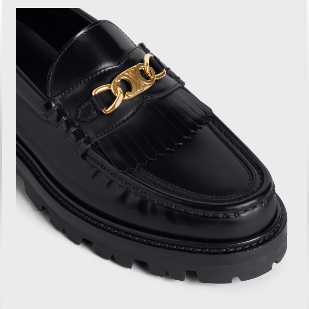 CELINE MARGARET LOAFER WITH TRIOMPHE CHAIN IN POLISHED BULL